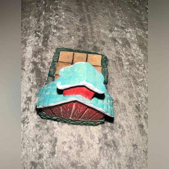 Vintage Tic Tac Toe Barn with Barn Animals! 10 Pieces Cows & Pigs - Picture 11 of 14